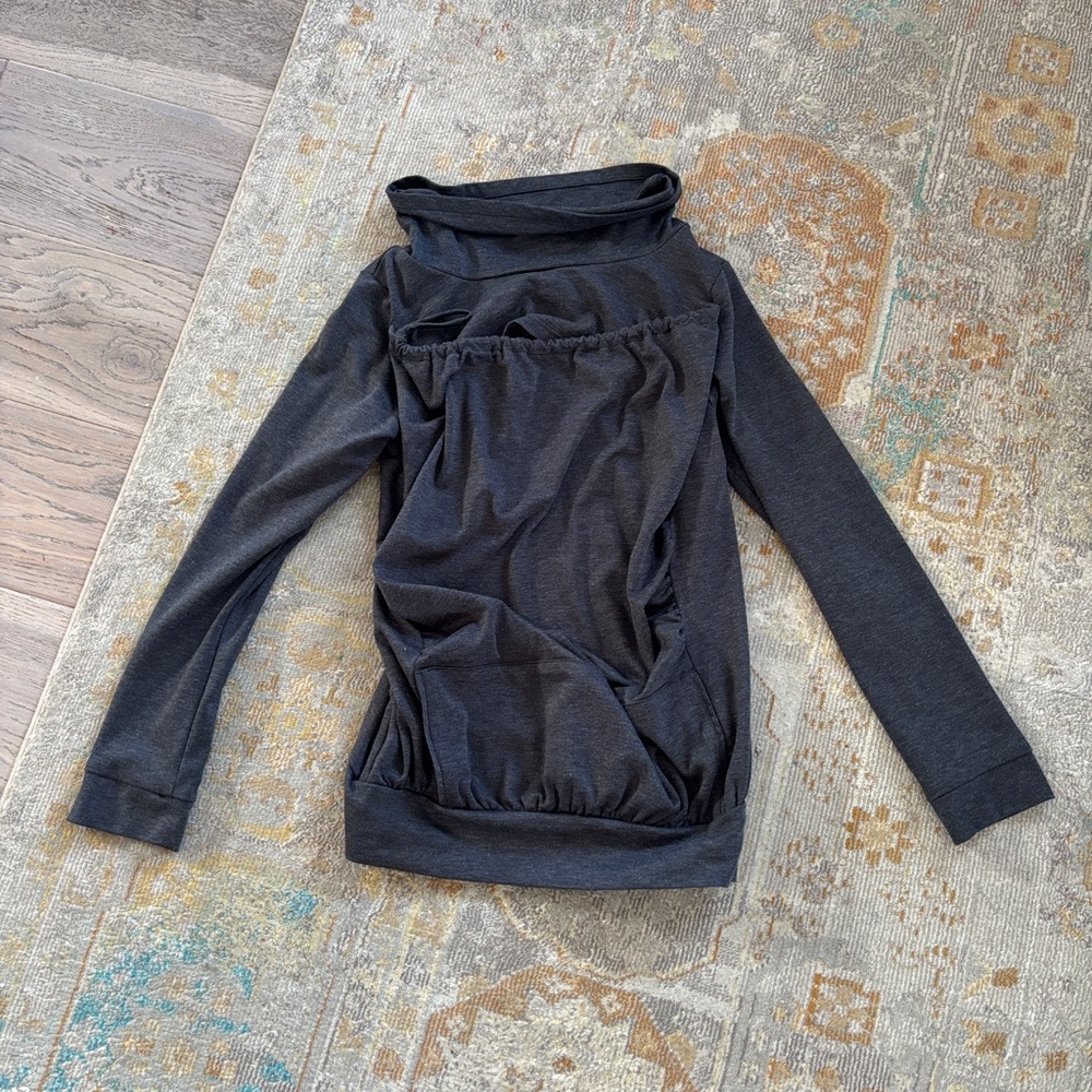 Charcoal belly bedaine baby wearing sweater XS